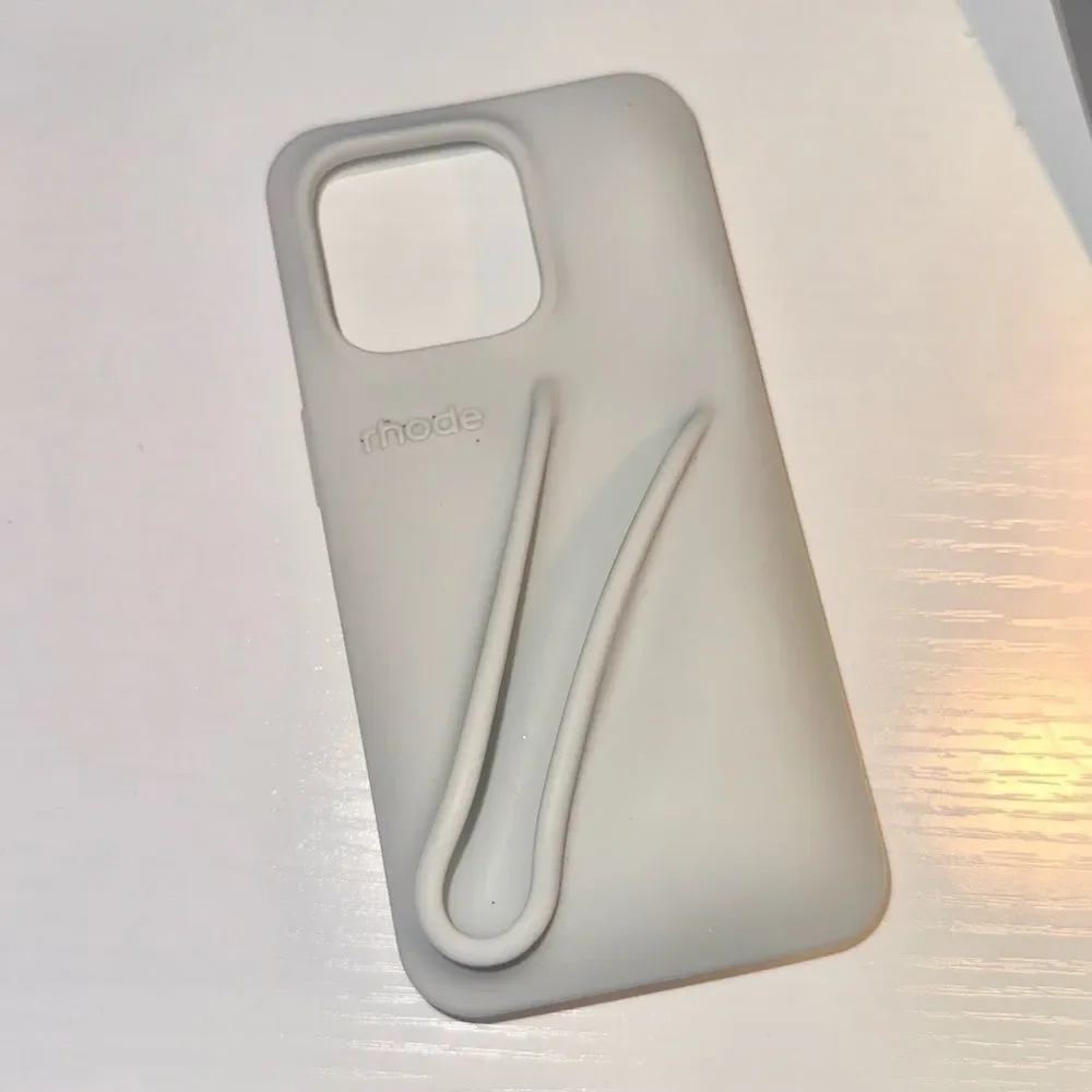 Rhode IPhone 14 Pro Lip Case Phone Case Gray